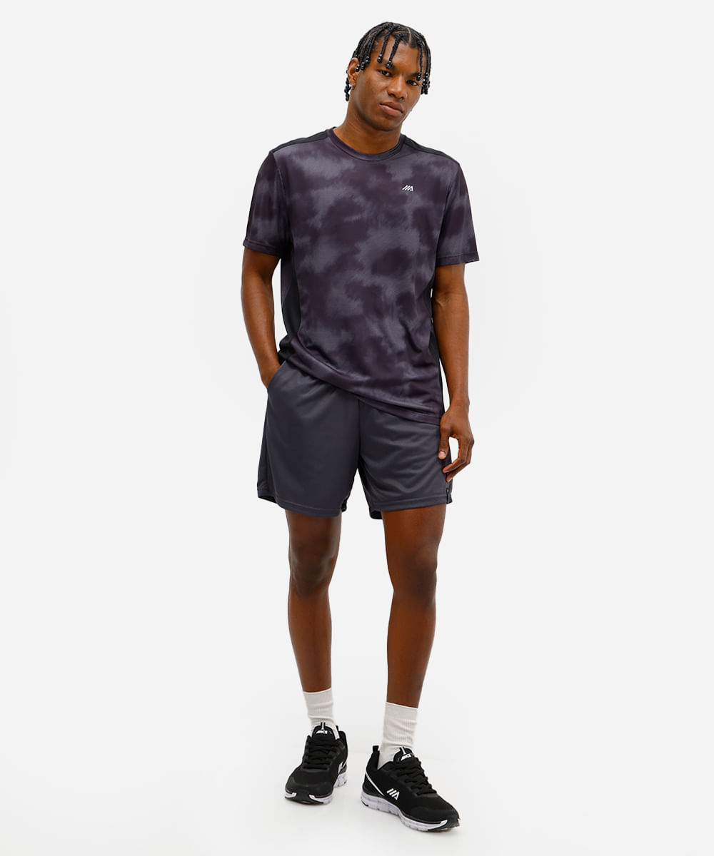 camiseta esportiva masculina com recortes estampada preta