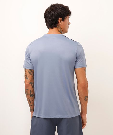 camiseta masculina esportiva com listras azul