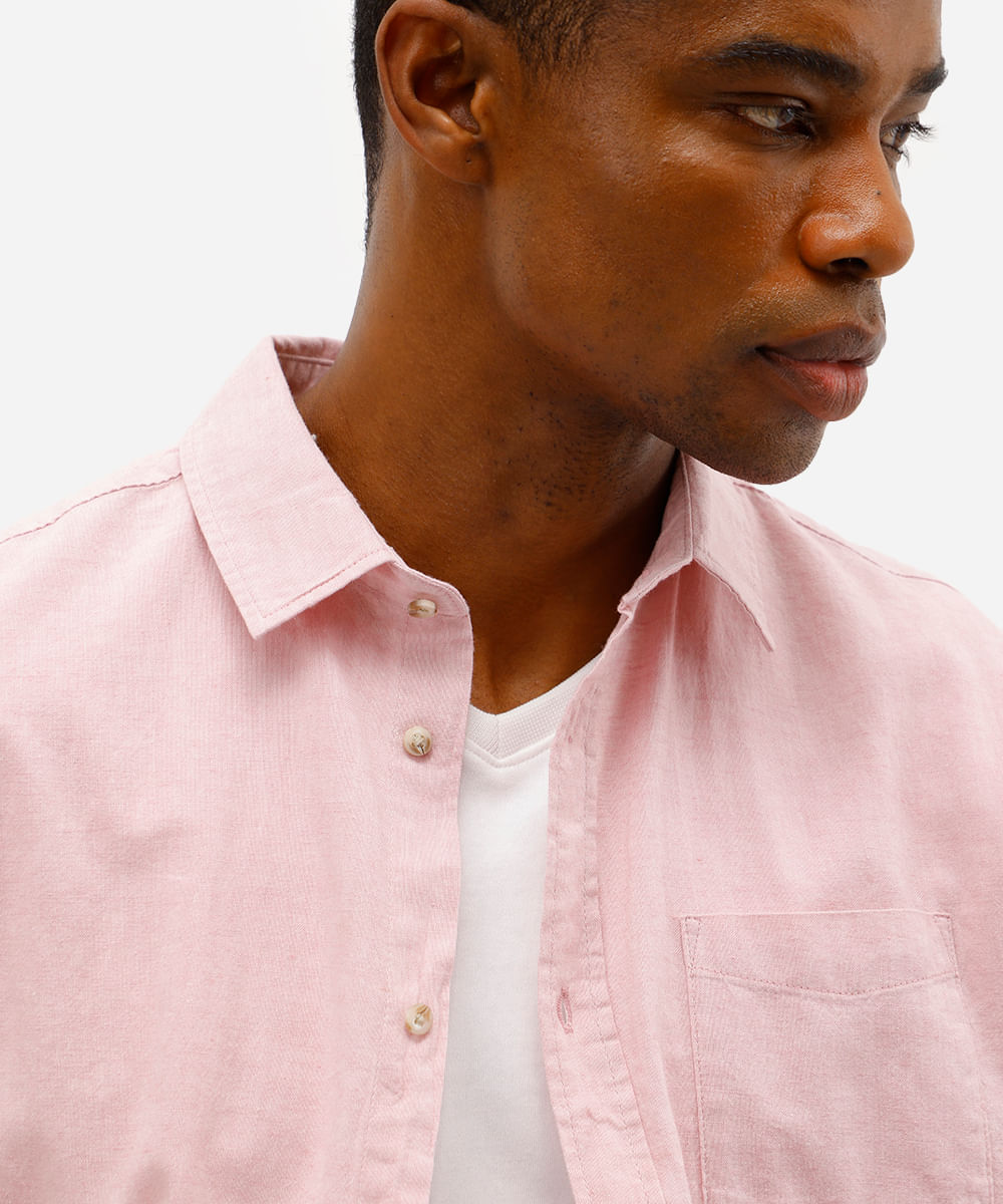 camisa comfort masculina com linho manga curta rosa