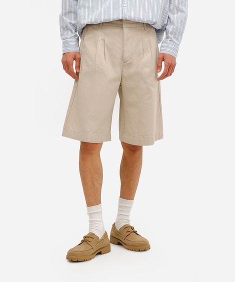 bermuda baggy masculina de alfaiataria com pregas bege