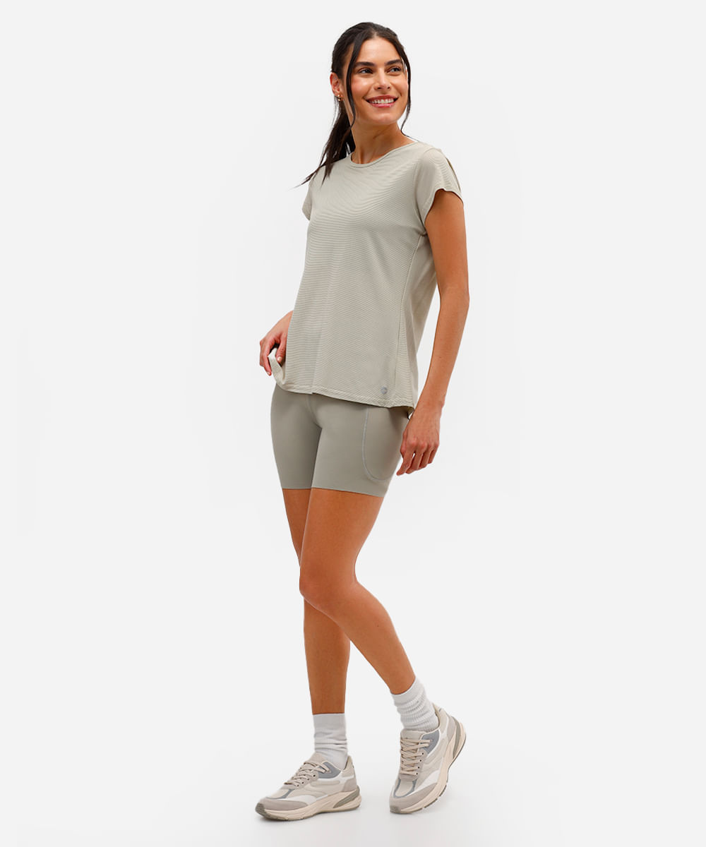 blusa esportiva canelada com recorte nas costas bege