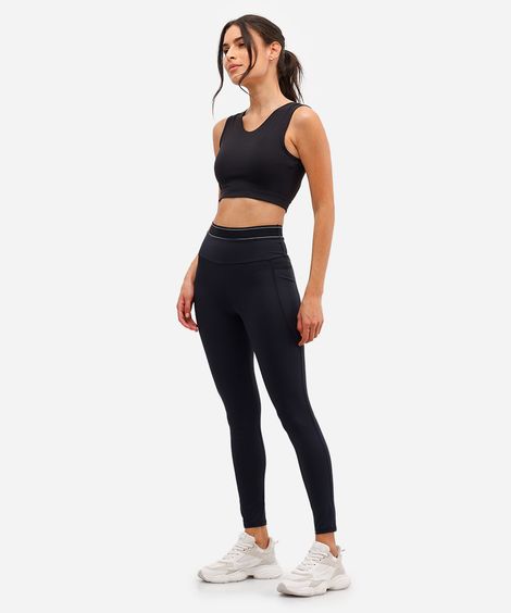 calça legging esportivacom bolsos preta