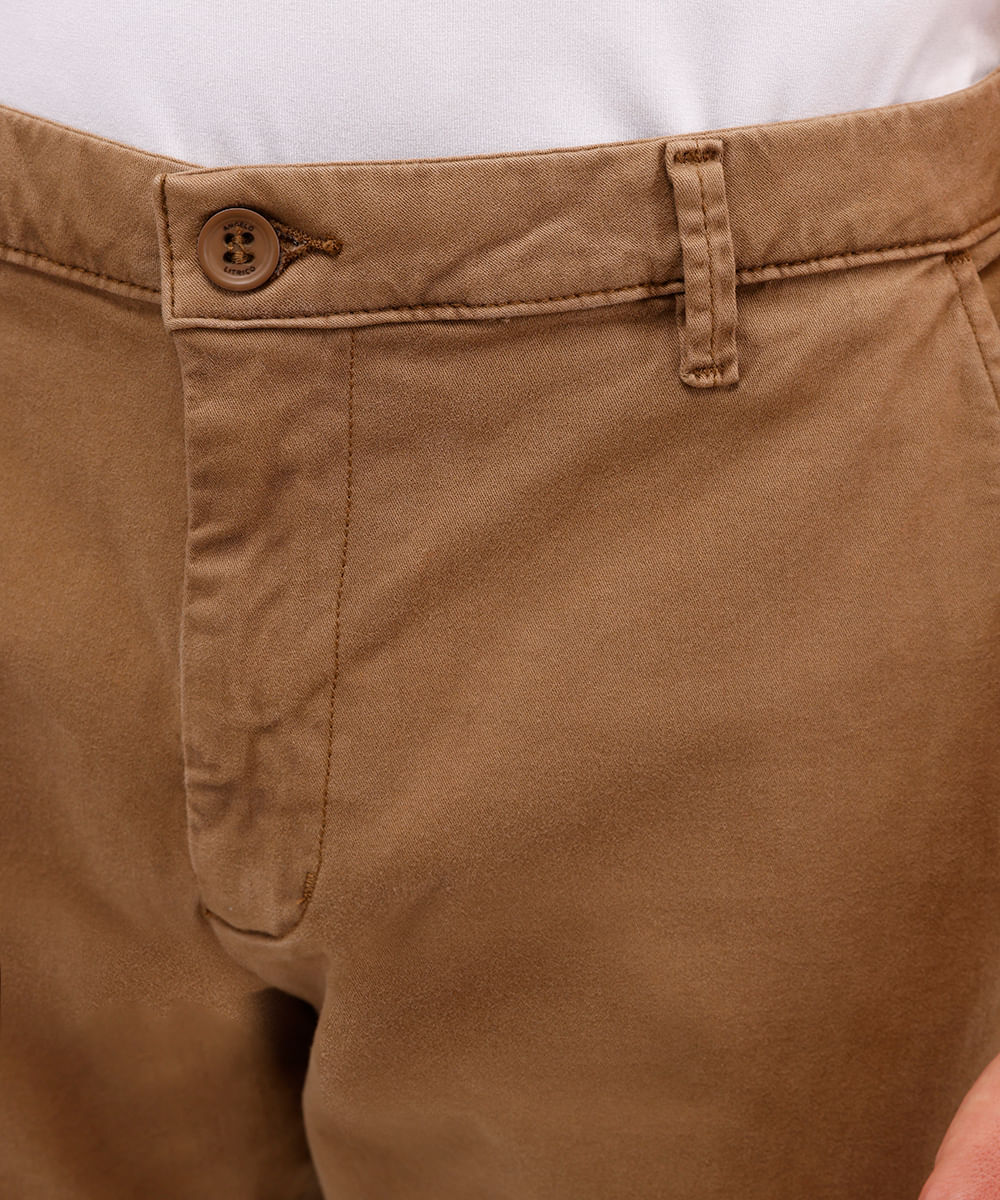 calça masculina de alfaiatada com elástico e bolsos bege