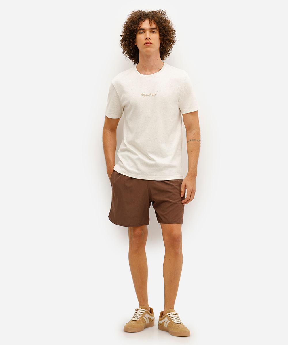 camiseta masculina com linho e bordado off white