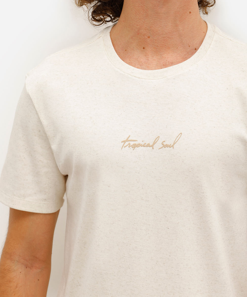 camiseta masculina com linho e bordado off white