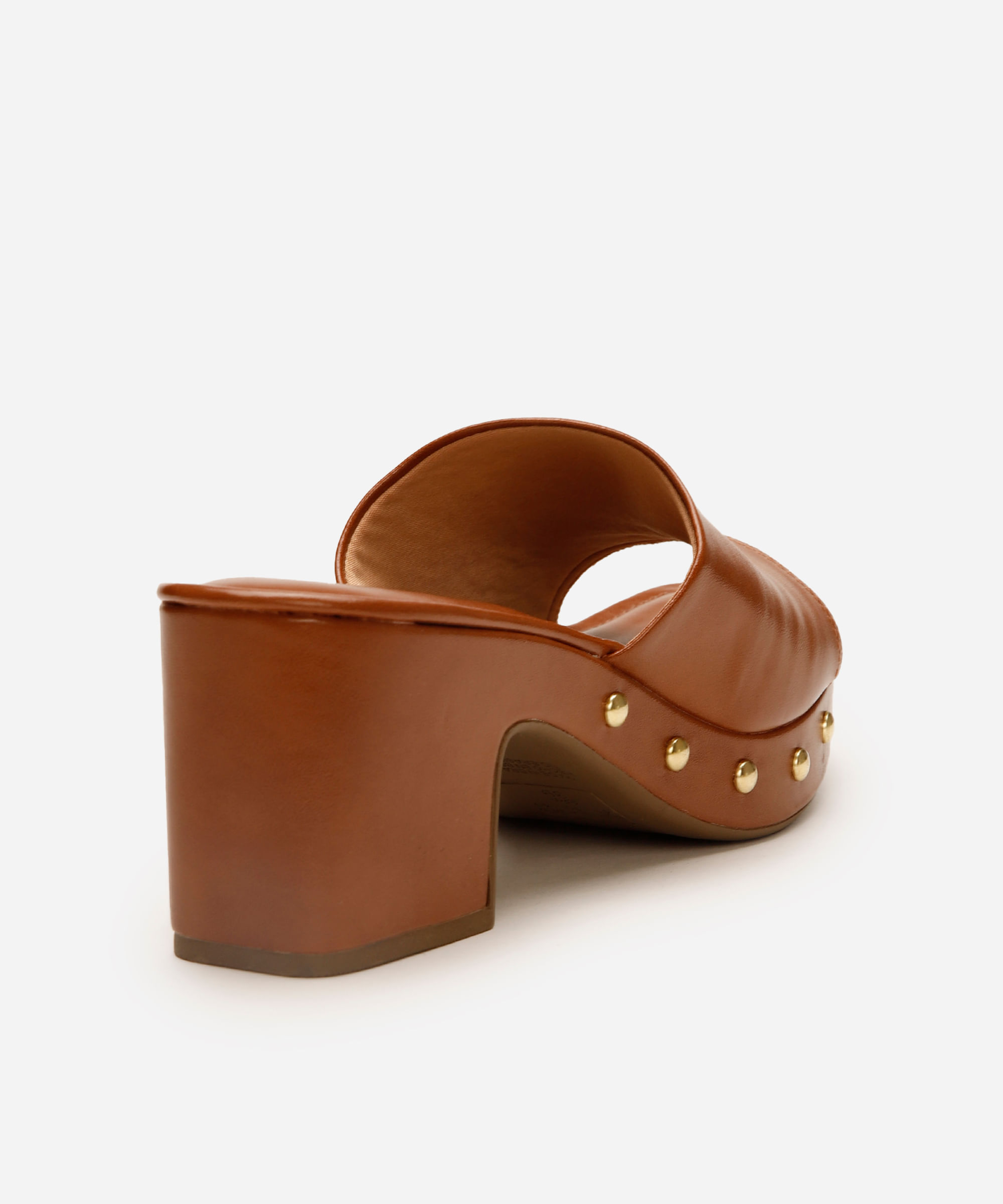 tamanco com tachas salto grosso oneself marrom