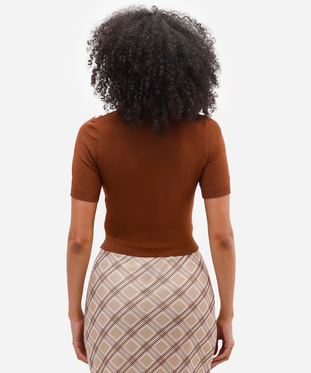 blusa feminina de tricot com botões marrom