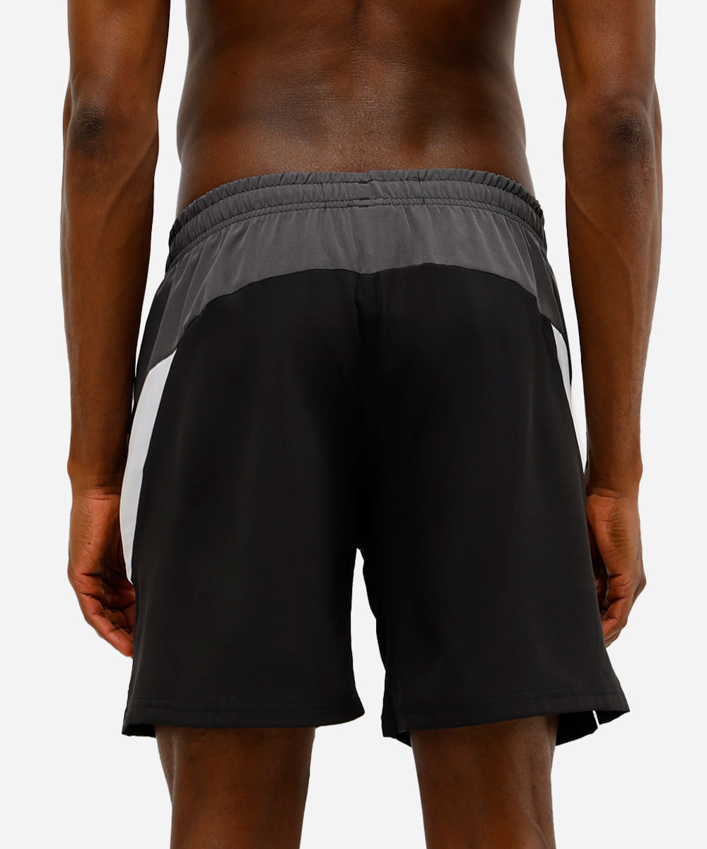 short masculino com bolsos e cordão preto