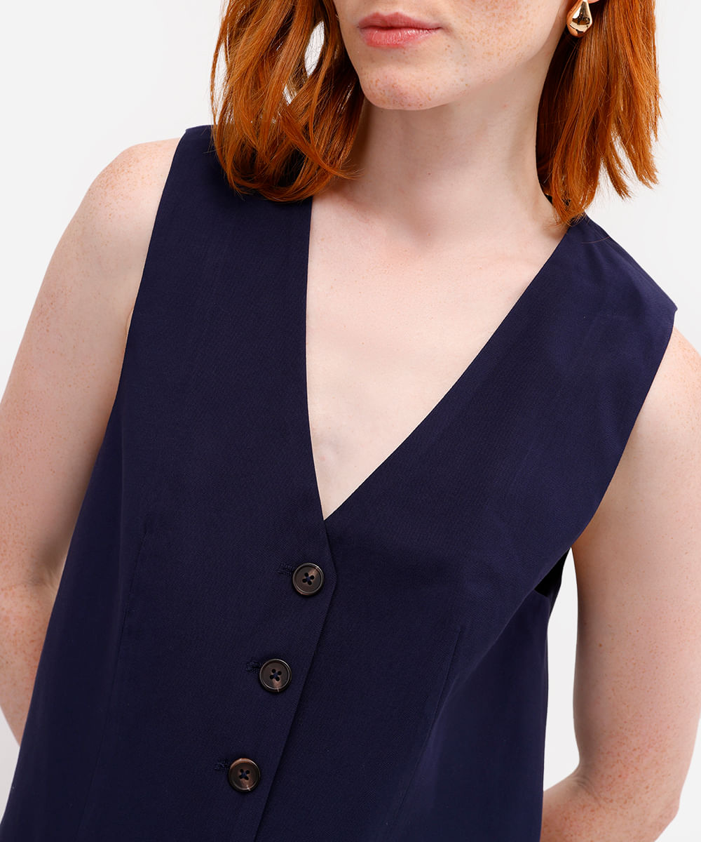 colete feminino de alfaiataria em viscose azul