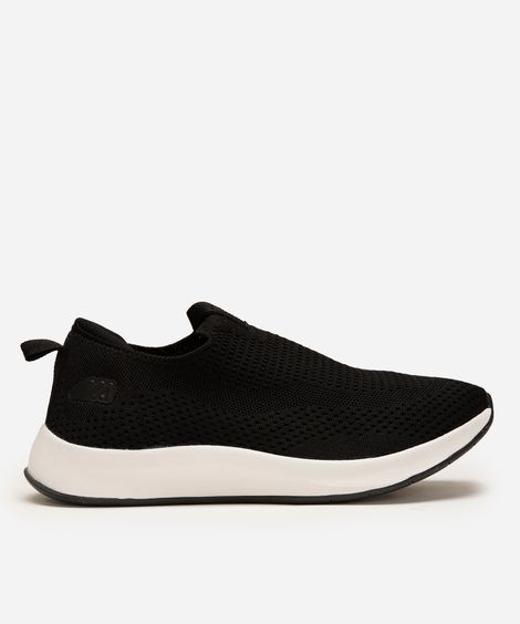 tênis esportivo preto