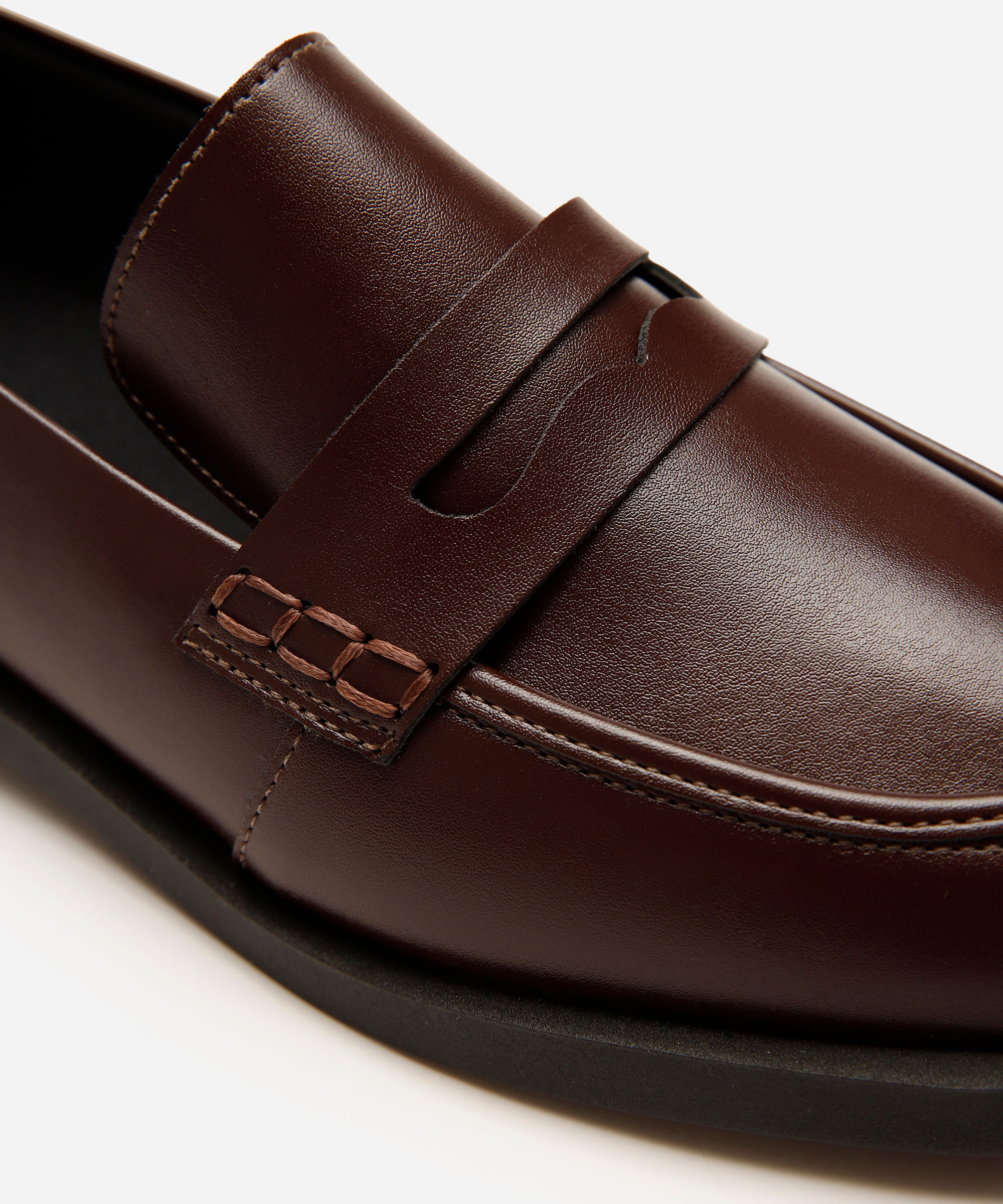 mocassim feminino com recorte oneself vinho