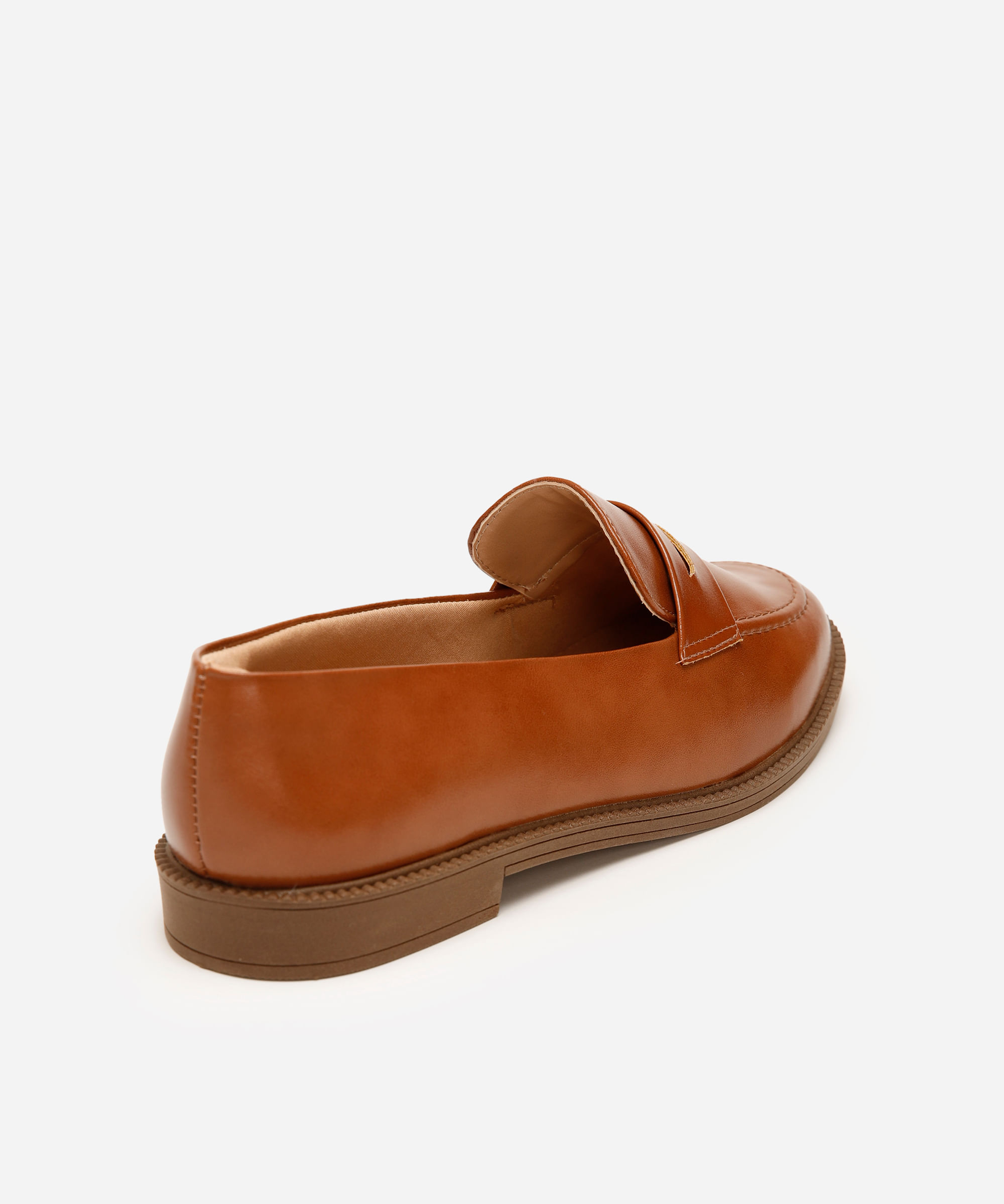 mocassim com tira via uno marrom