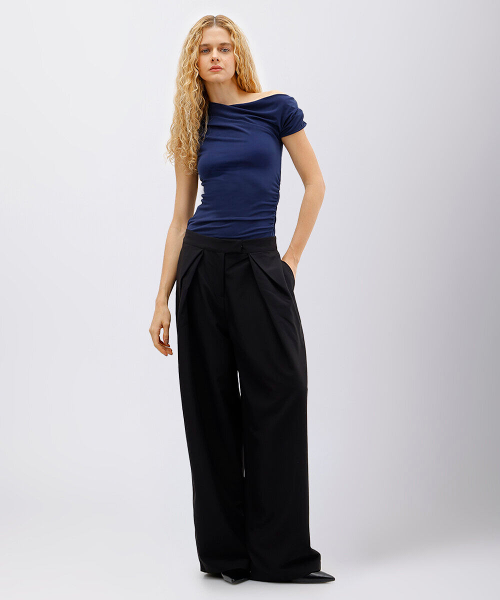 blusa feminina assimétrica com pregas mindset azul