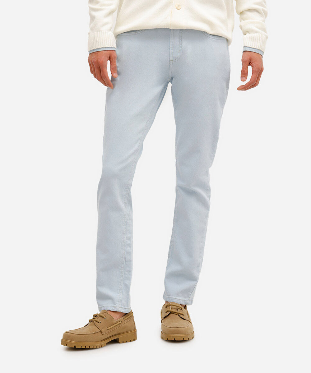 calça slim jeans com bolsos azul