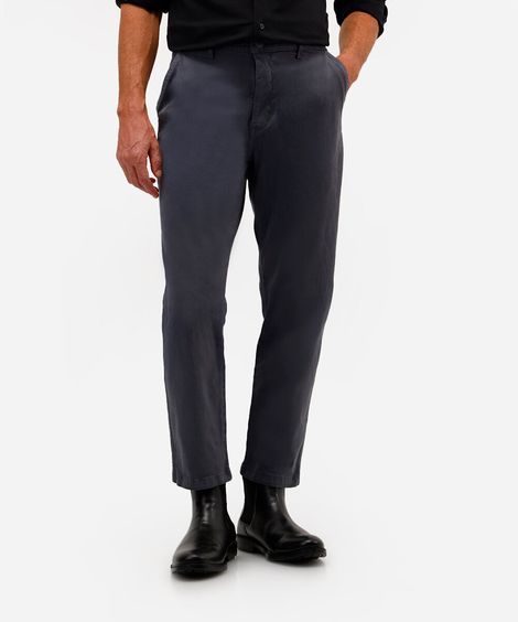 calça chino slim masculina de sarja cinza