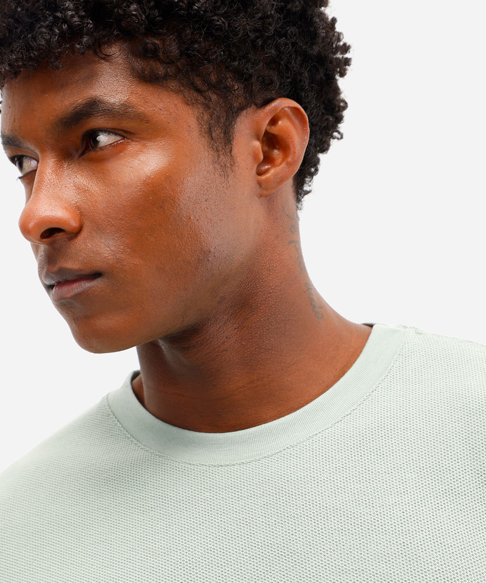 camiseta masculina manga curta texturizada verde