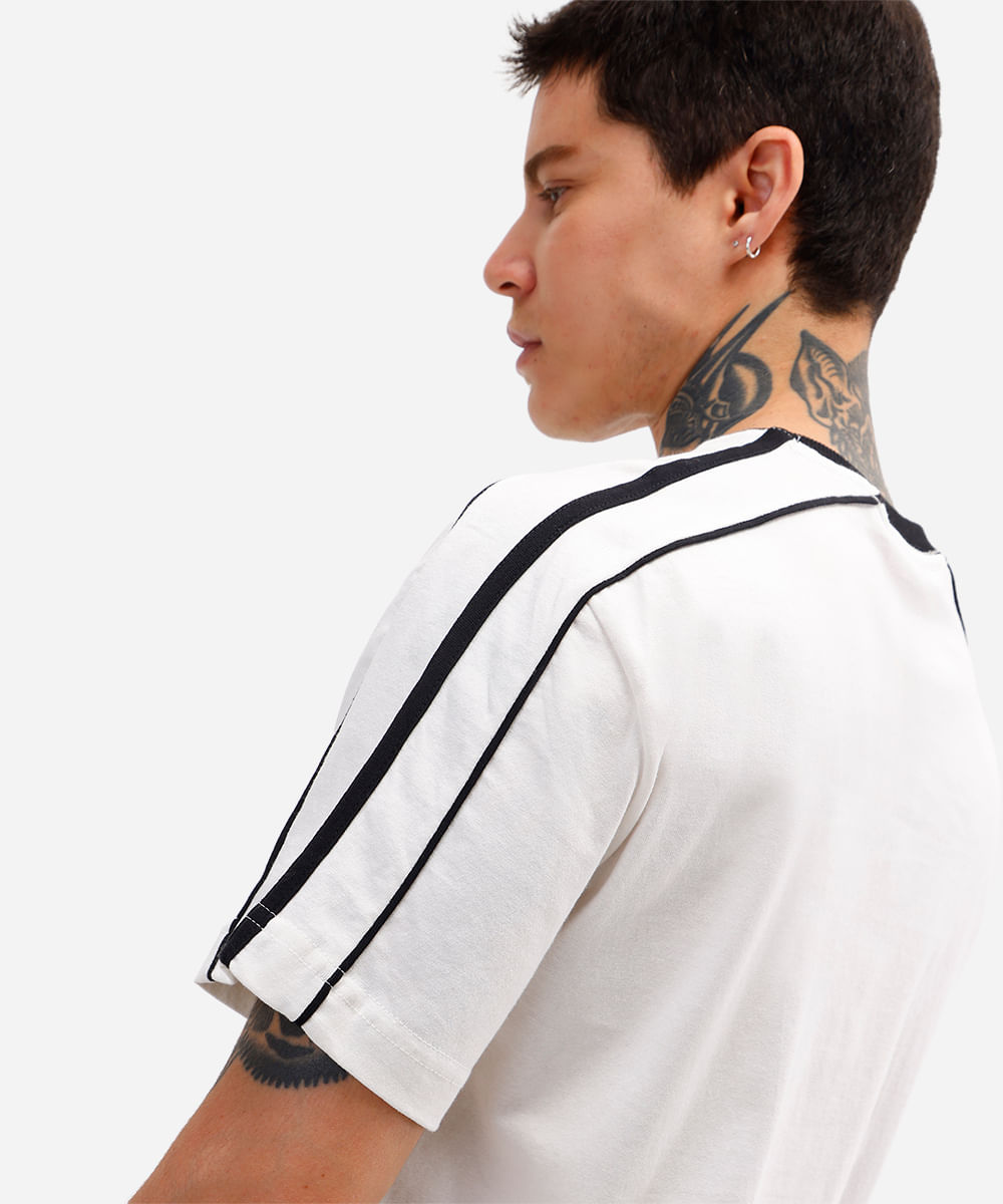 camiseta masculina de algodão com recorte e nervura off white