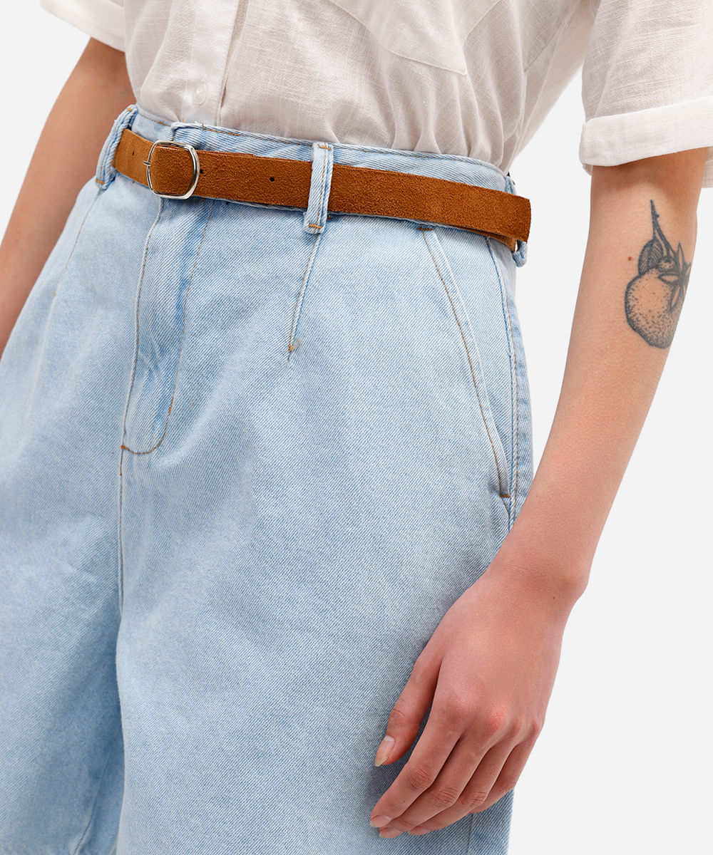 bermuda feminina jeans com cinto azul