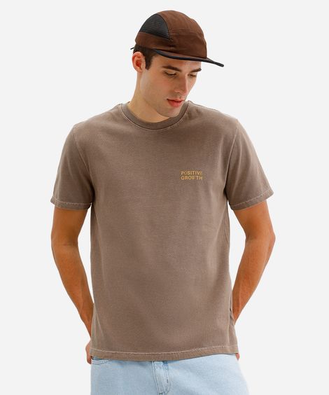 camiseta masculina de algodão estampada estonada marrom