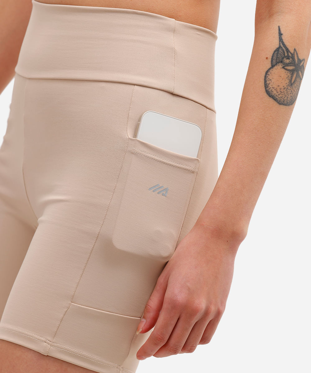 bermuda feminina com bolso esportiva ace bege