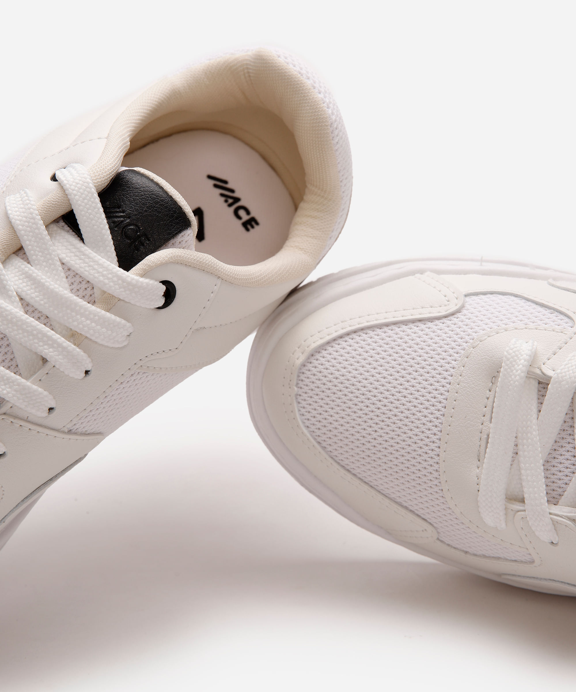 tênis casual masculino com recortes ace branco