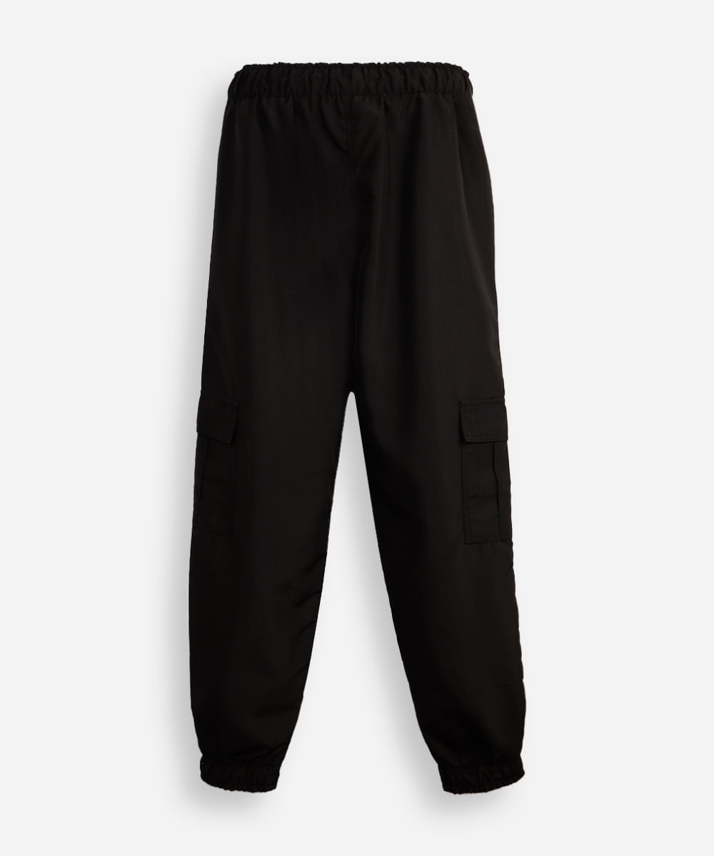 calça jogger juvenil com bolso cargo preta