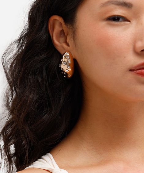 brinco alongado com strass dourado