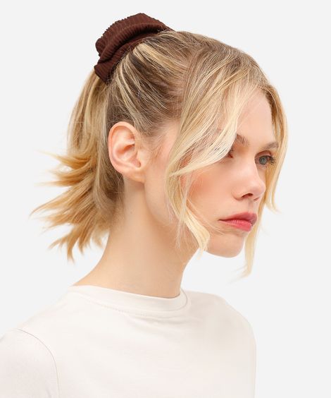 scrunchie plissada marrom