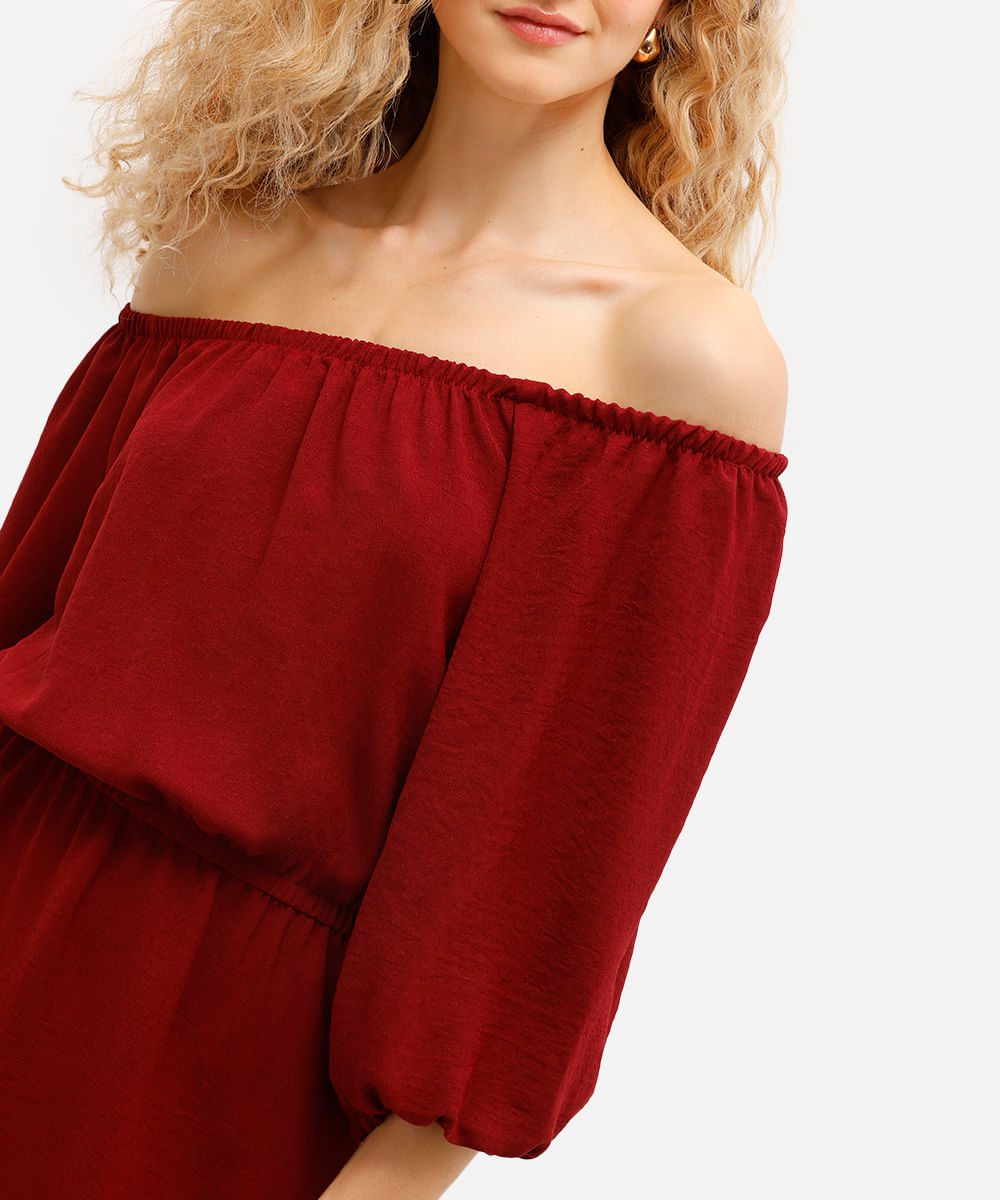 vestido curto feminino texturizado manga bufante vinho