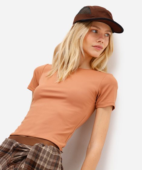 camisa feminina de algodão manga curta com bolsos marrom