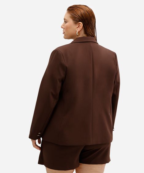 blazer de alfaiataria com ombreiras plus size marrom