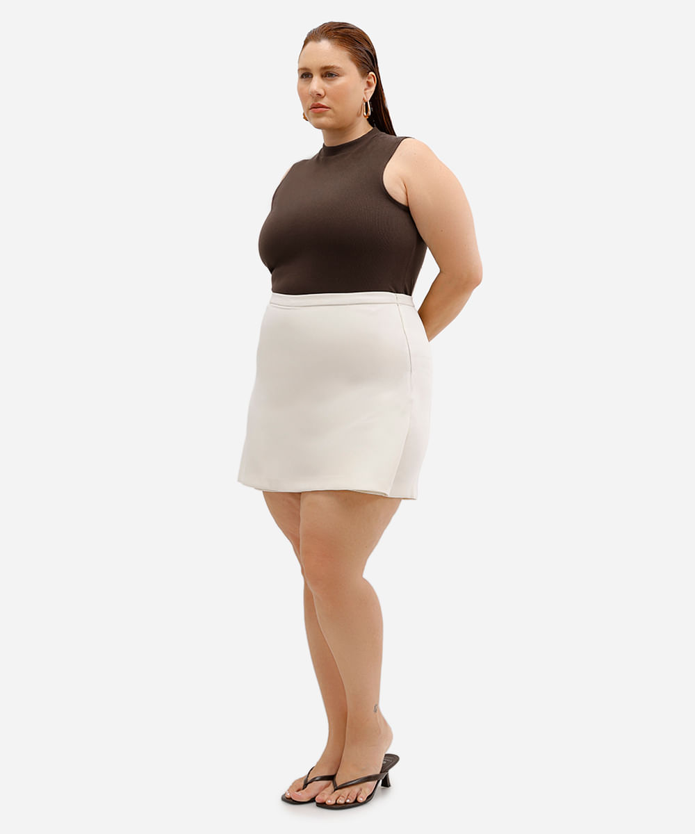 regata feminina plus size gola alta marrom
