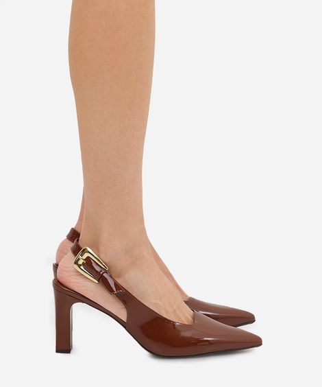 scarpin feminino bico fino com fivela oneself marrom