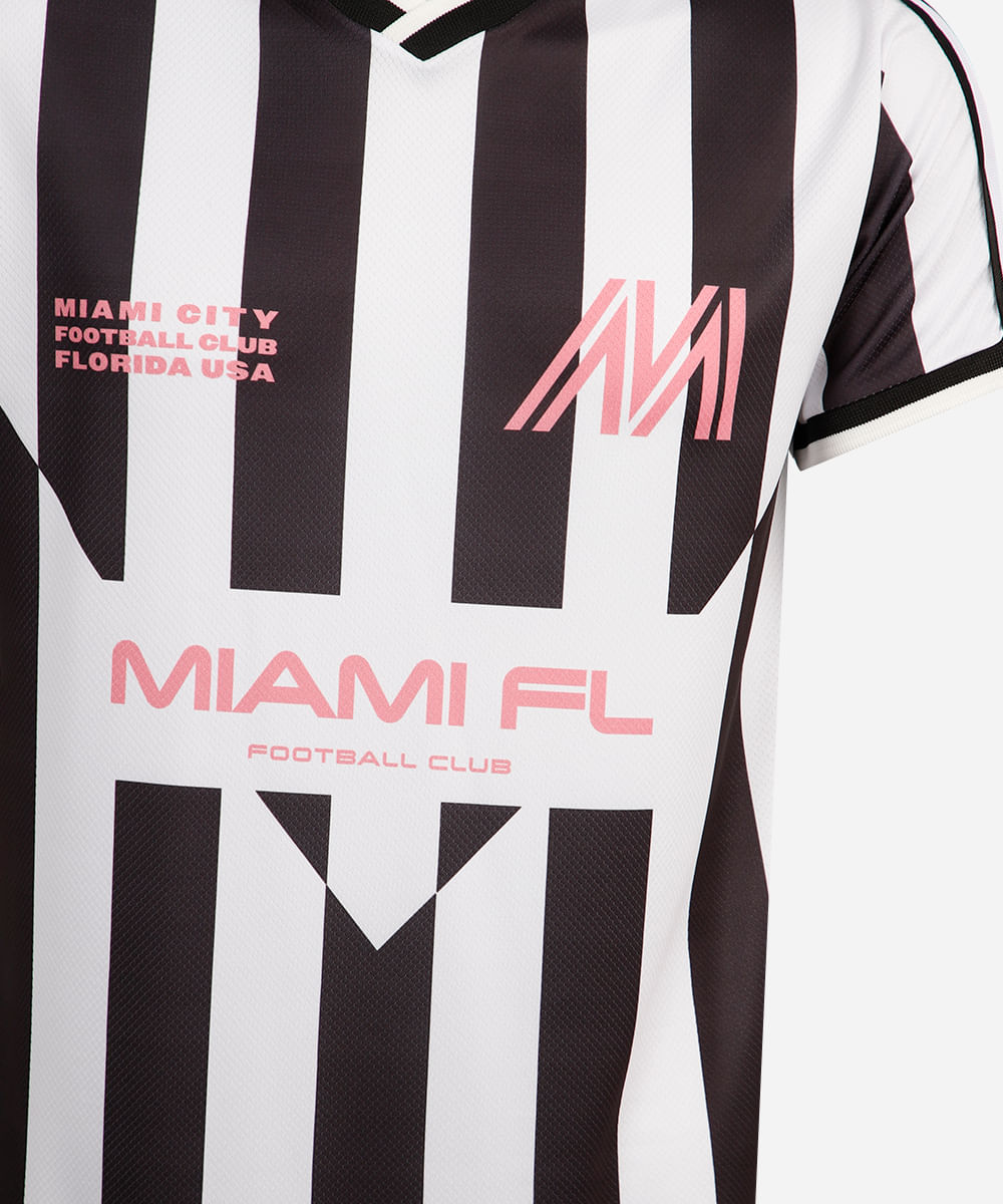 camiseta esportiva juvenil gola v listrada off white