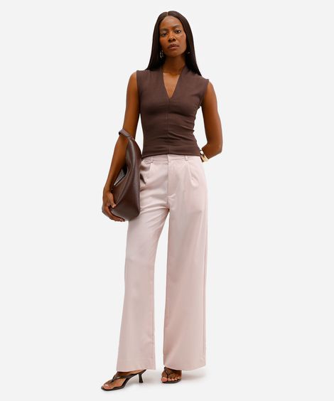 calça wide leg feminina de alfaiataria com pregas rosa