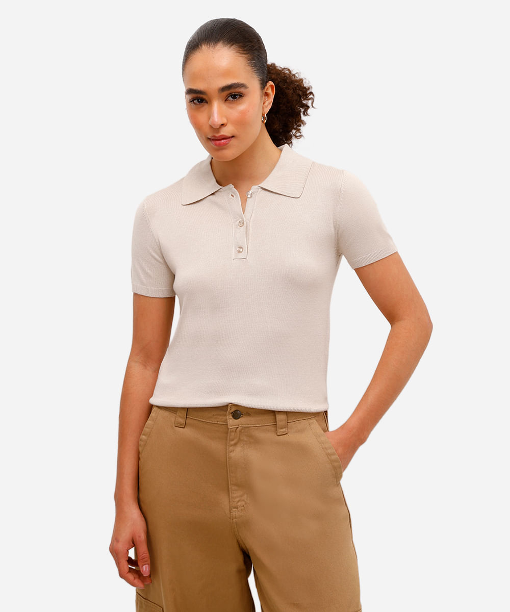 polo feminina de tricot manga curta bege