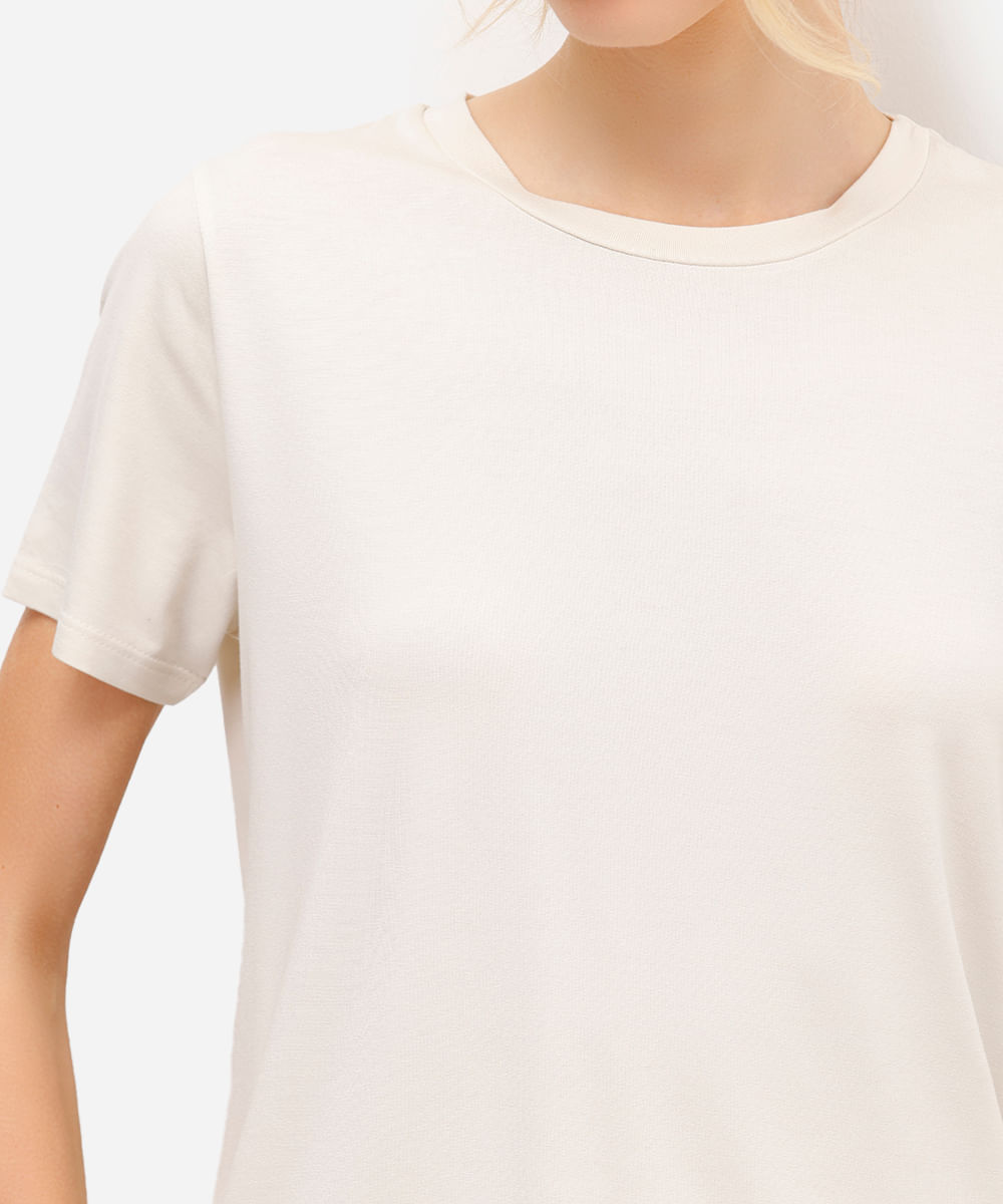 camiseta feminina básica de viscose manga curta off white