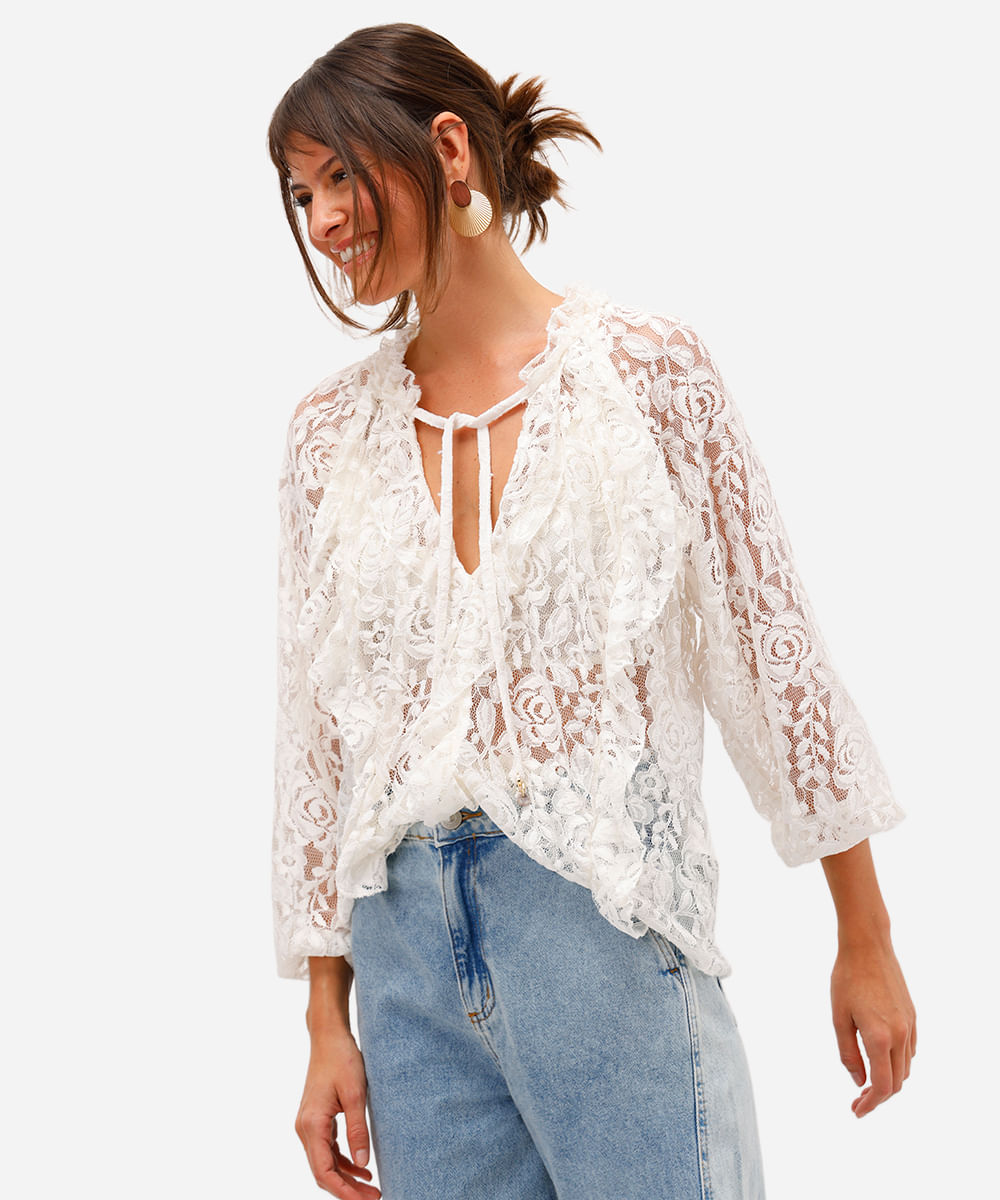 bata feminina de renda com babados floral off white