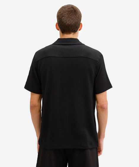 camisa manga curta texturizada e listrada - preto