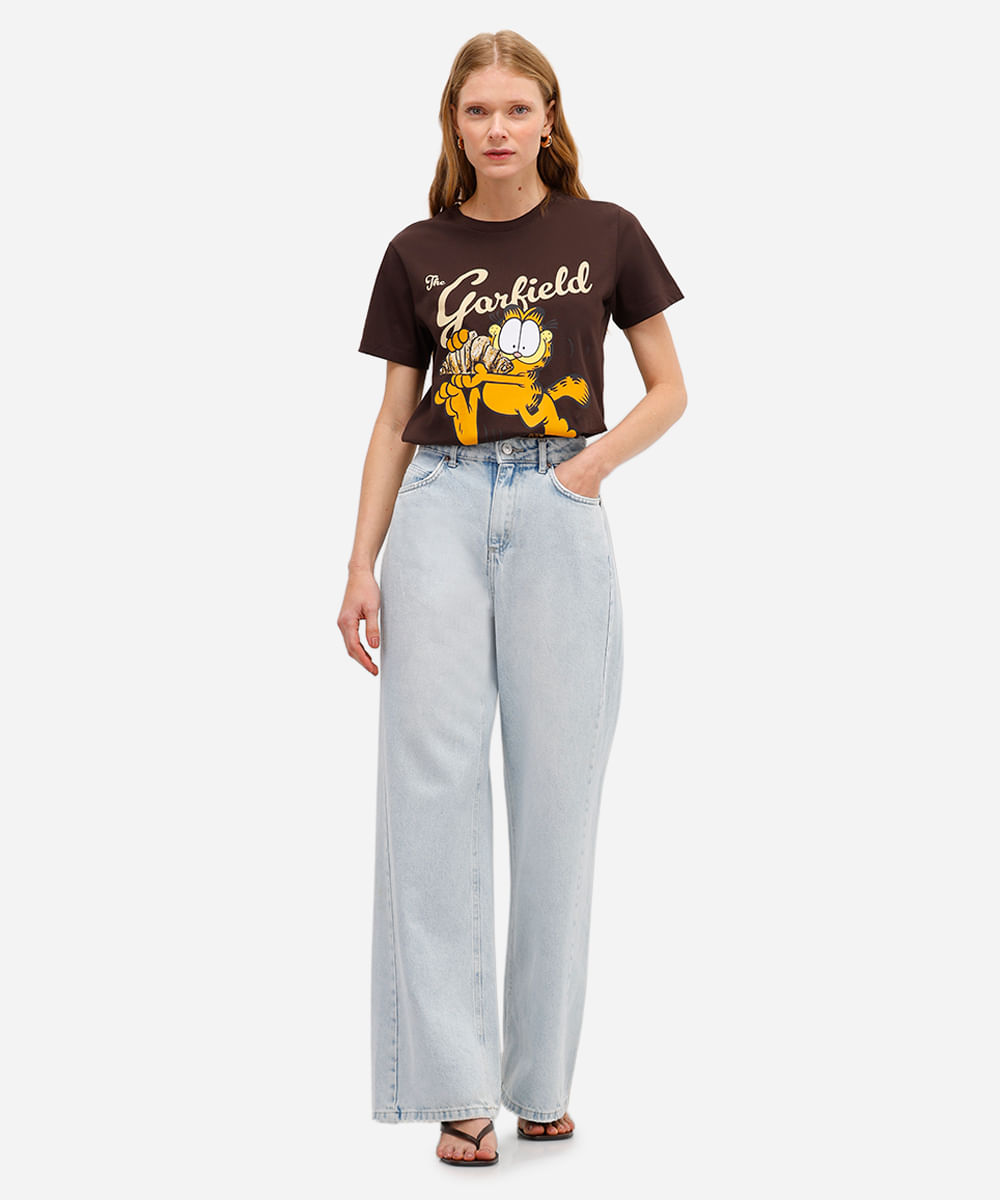 camiseta feminina de algodão garfield marrom