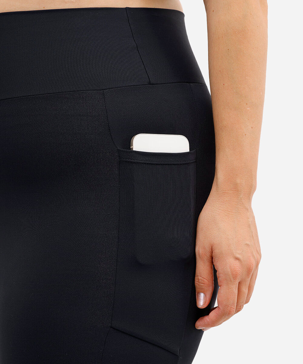 calça legging plus size com bolso esportiva preta