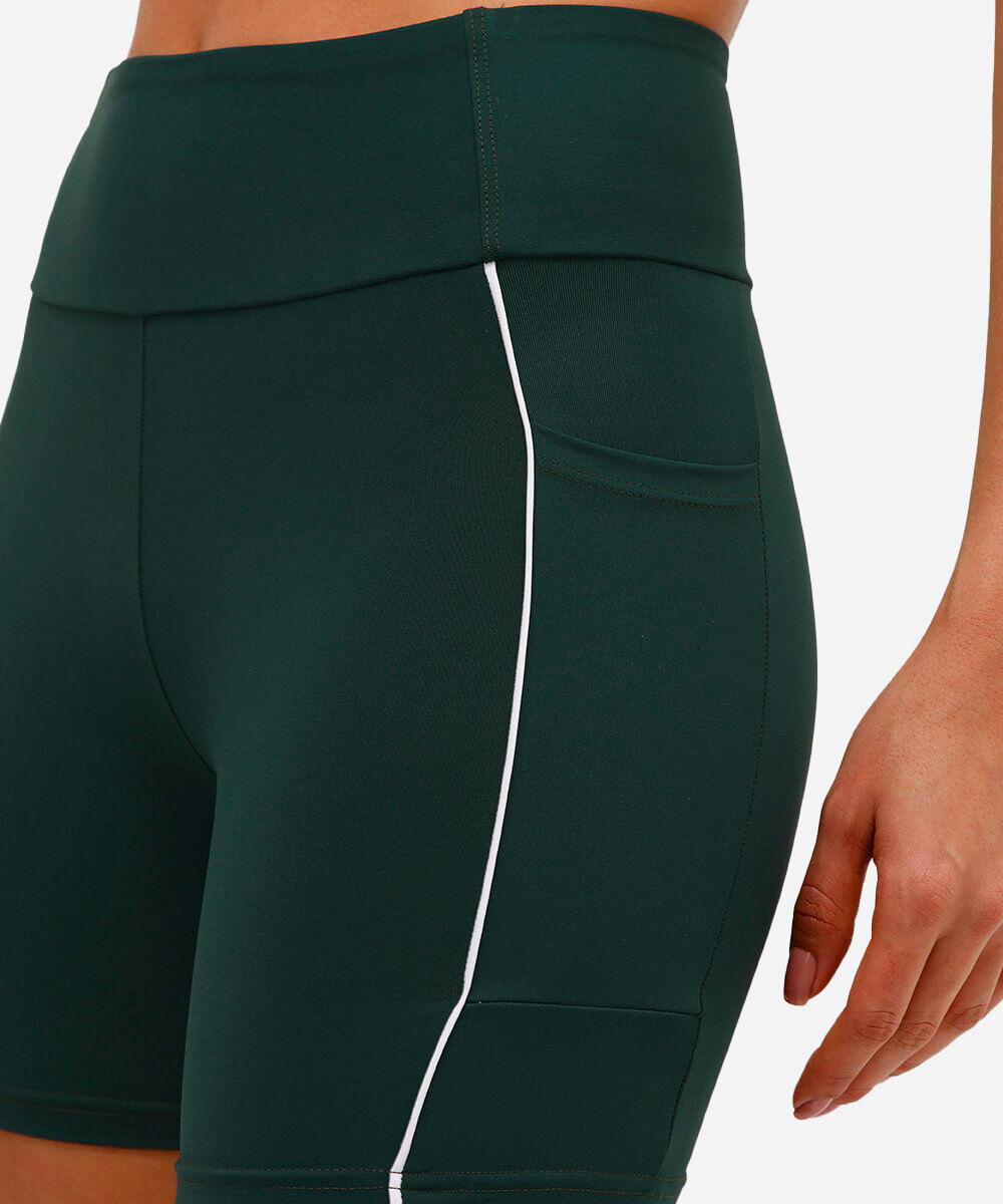 bermuda feminina esportiva com nervura verde