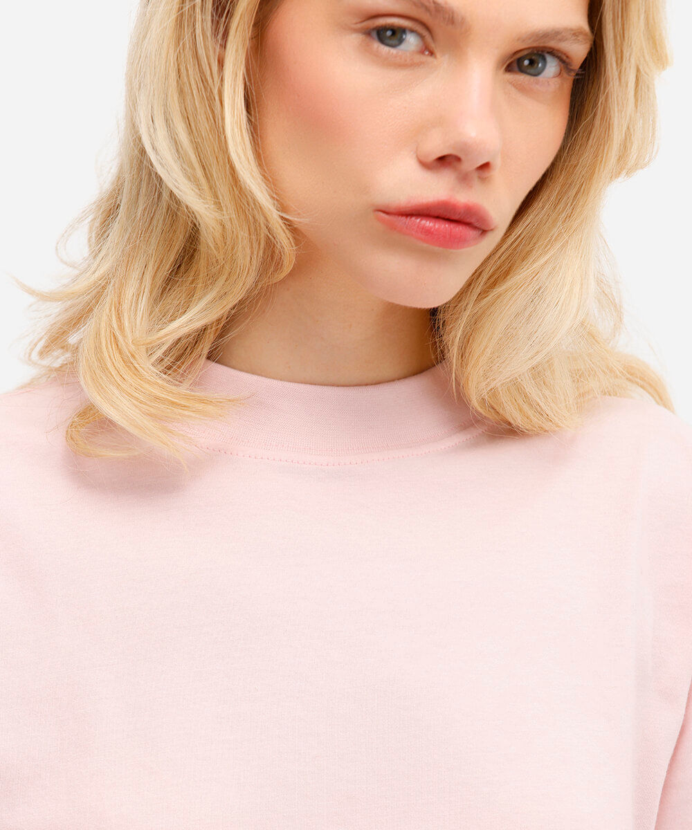 camiseta básica feminina manga curta gola alta rosa