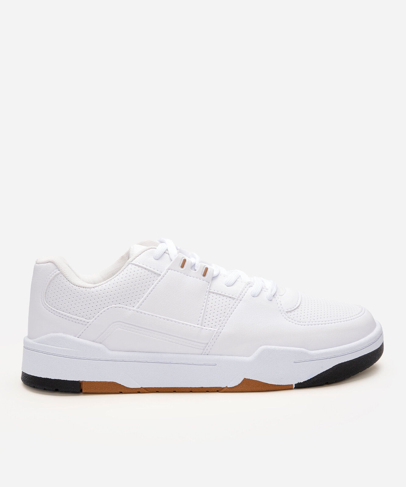 tênis casual com recortes branco