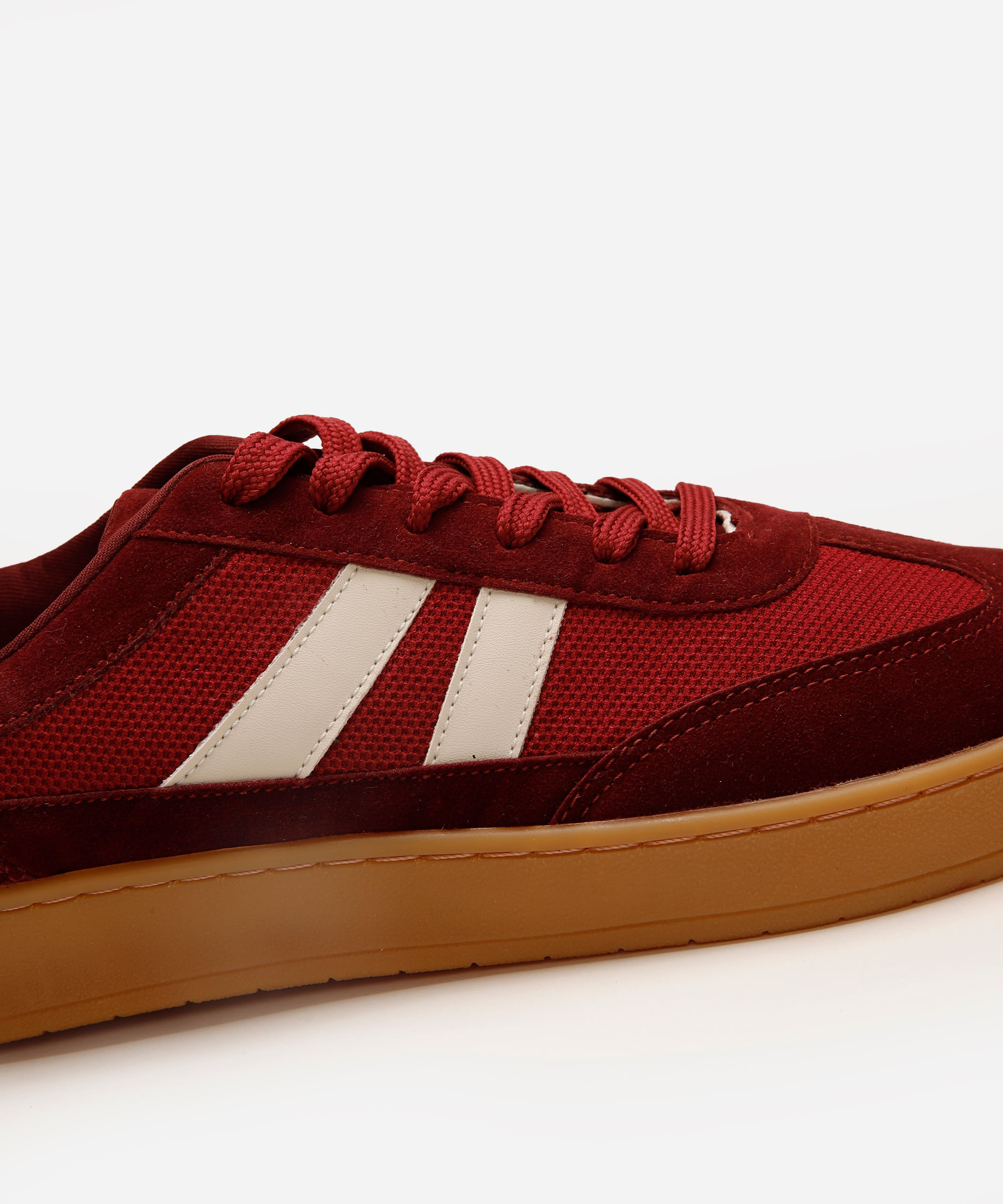 tênis casual masculino com recortes texturizado ace vinho