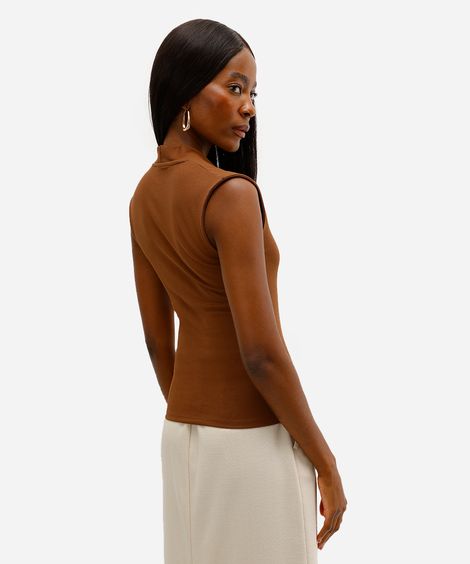 regata feminina com viscose decote v marrom