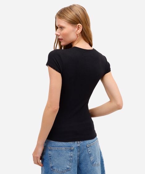 blusa feminina de viscose canelada com renda preta