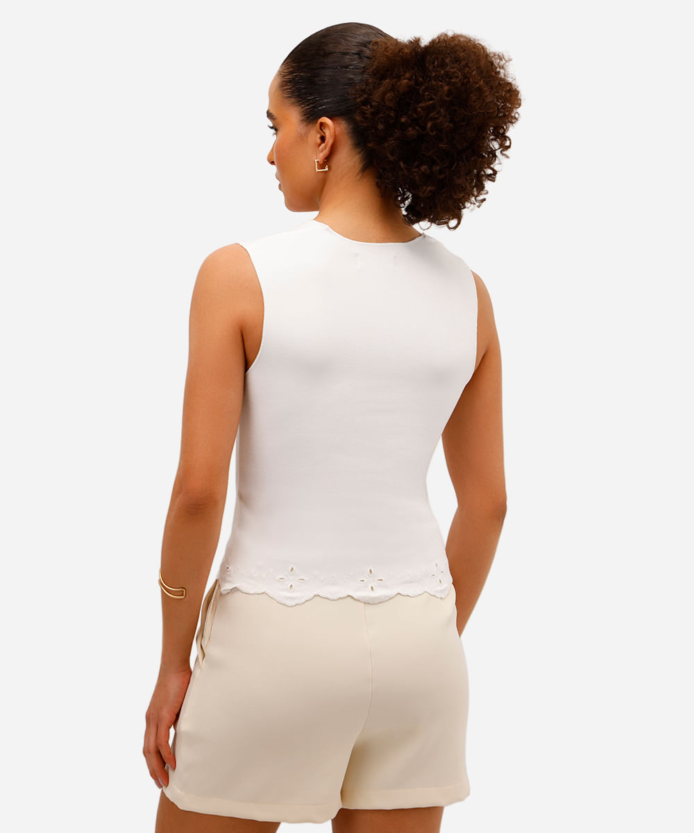 regata feminina decote quadrado com bordado off white