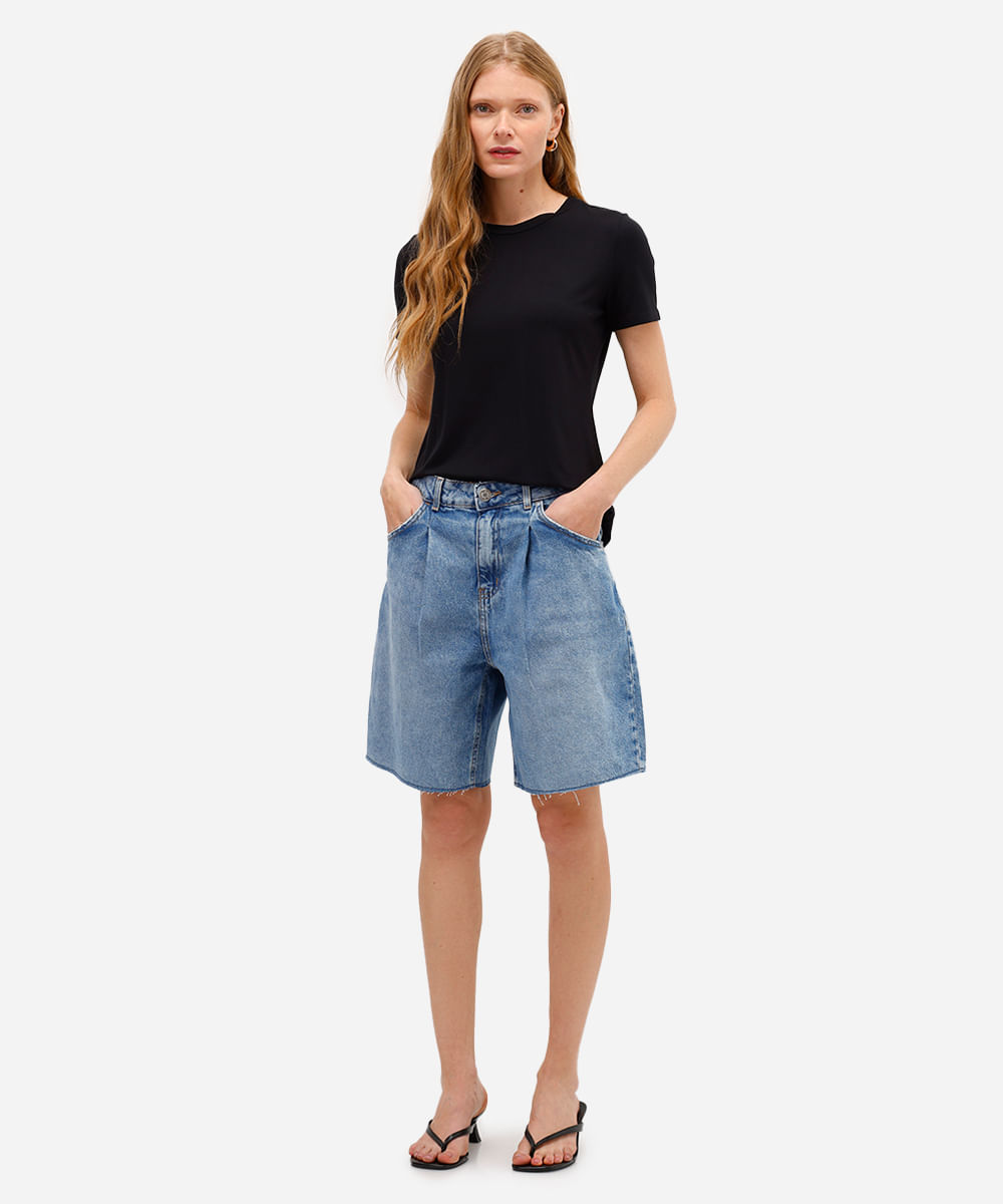camiseta feminina básica de viscose manga curta preta
