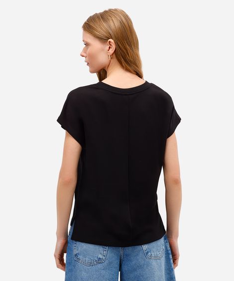 blusa básica feminina decote v manga curta preta